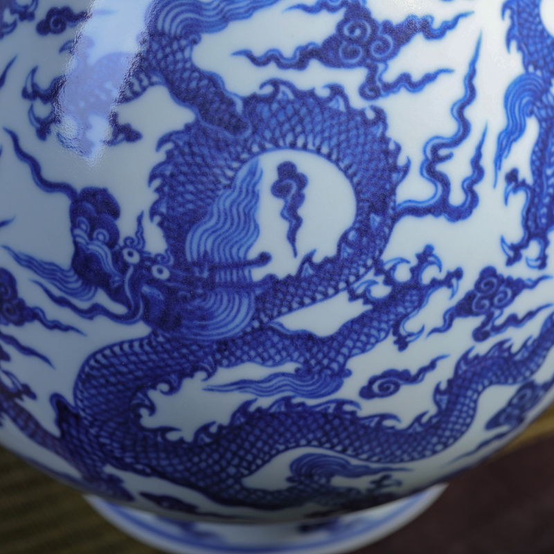 Offered home - cooked hand - made of blue and white porcelain in jingdezhen porcelain vase furnishing articles home furnishings checking ceramic art collection