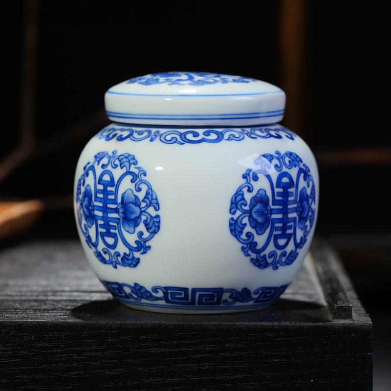 Offered home - cooked hand - made of blue and white porcelain in jingdezhen porcelain tea caddy fixings tea storehouse storage jar checking ceramic tea set