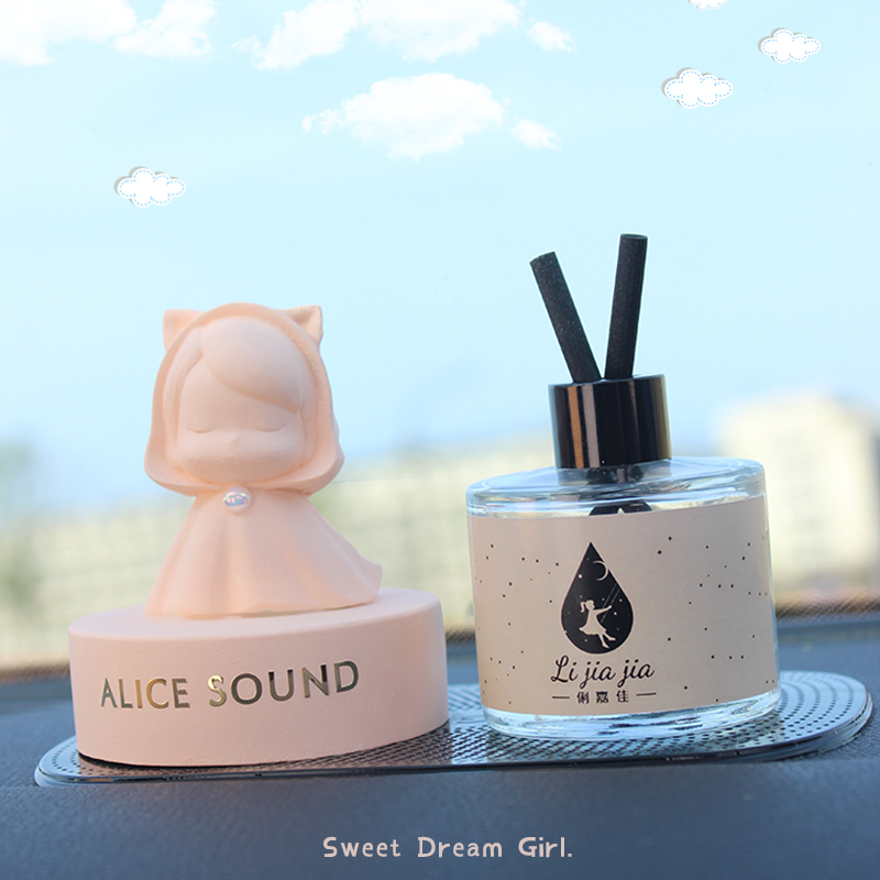 Car Pendulum perfume Perfume Milk Tea Color Chase Girl on-board incense Fragrant Stone Mesh Red Goddess Car Accessories in the car decoration