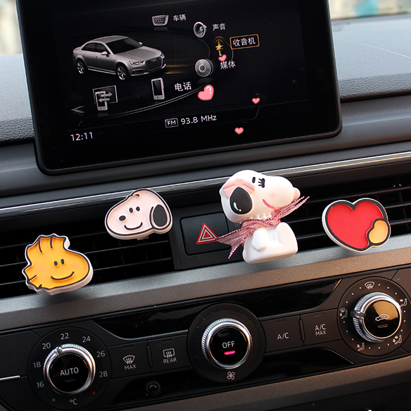 Car Aromatherapy Perfume Snoopy Flower Net Red Car Decoration Cute Car Air Outlet Decoration Car Interior Supplies Ornament