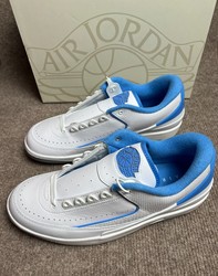 Jordan Air Jordan 2 ວິທະຍາໄລຕ່ໍາ Blue retro ເກີບບ້ວງ DV9956-104