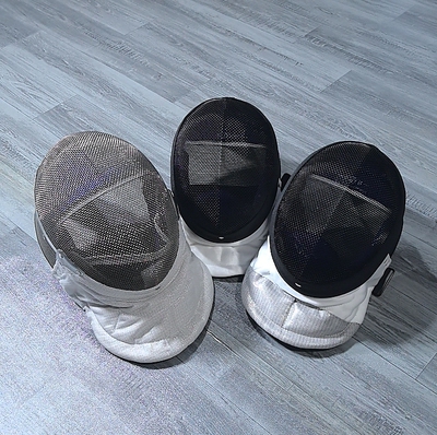 Blue Gauntlet Fencing BG взрослая и детская сертифицированная FIE1600N маска для соревнований по сабле с цветочным весом