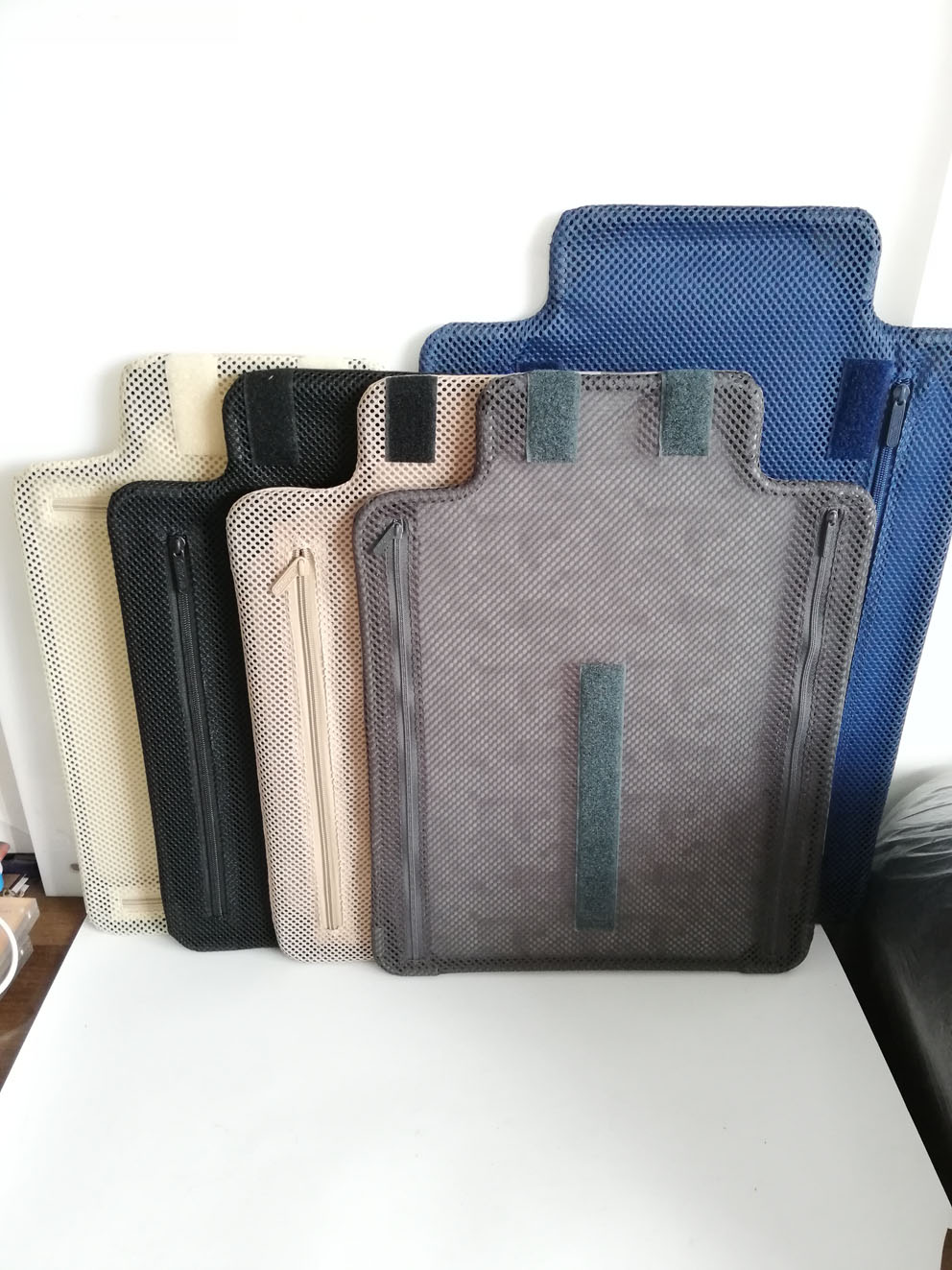 Adapt to the Zimwala Bay Box Partition Zipping Universal Wheel Screw Hand-Up Base