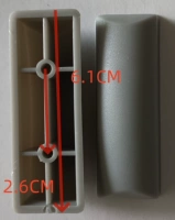 Новичок серые ноги держат один