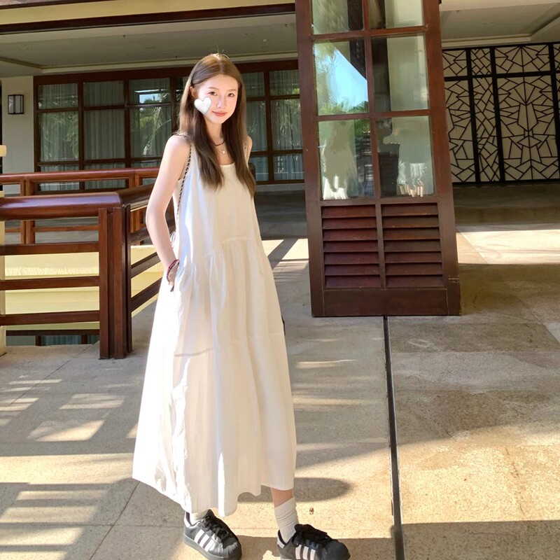 French Resort Style Sleeveless A-Line Dress for Women, Summer White, Elegant and High-End, Loose, Slimming, Casual Long Dress French Resort Style Sleeveless A-Line Dress for Women, Summer White, Elegant and High-End, Loose, Slimming, Casual Long Dress
