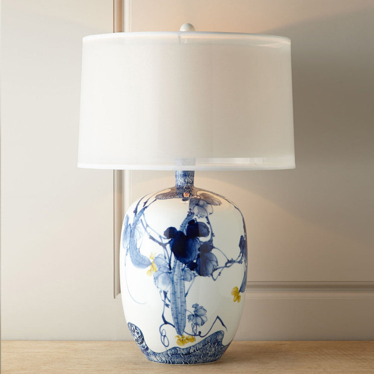 Post-modern hand-painted ceramic desk lamp luxury retro living room classical bedroom creative model room villa decorative desk lamp