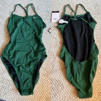 Gorge Green, темно-зеленый, отправка со склада внутри страны, возврату и обмену не подлежит - принимается.