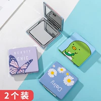 Два установленных мультипликационных металлических квадратов можно сложить, а не пепел