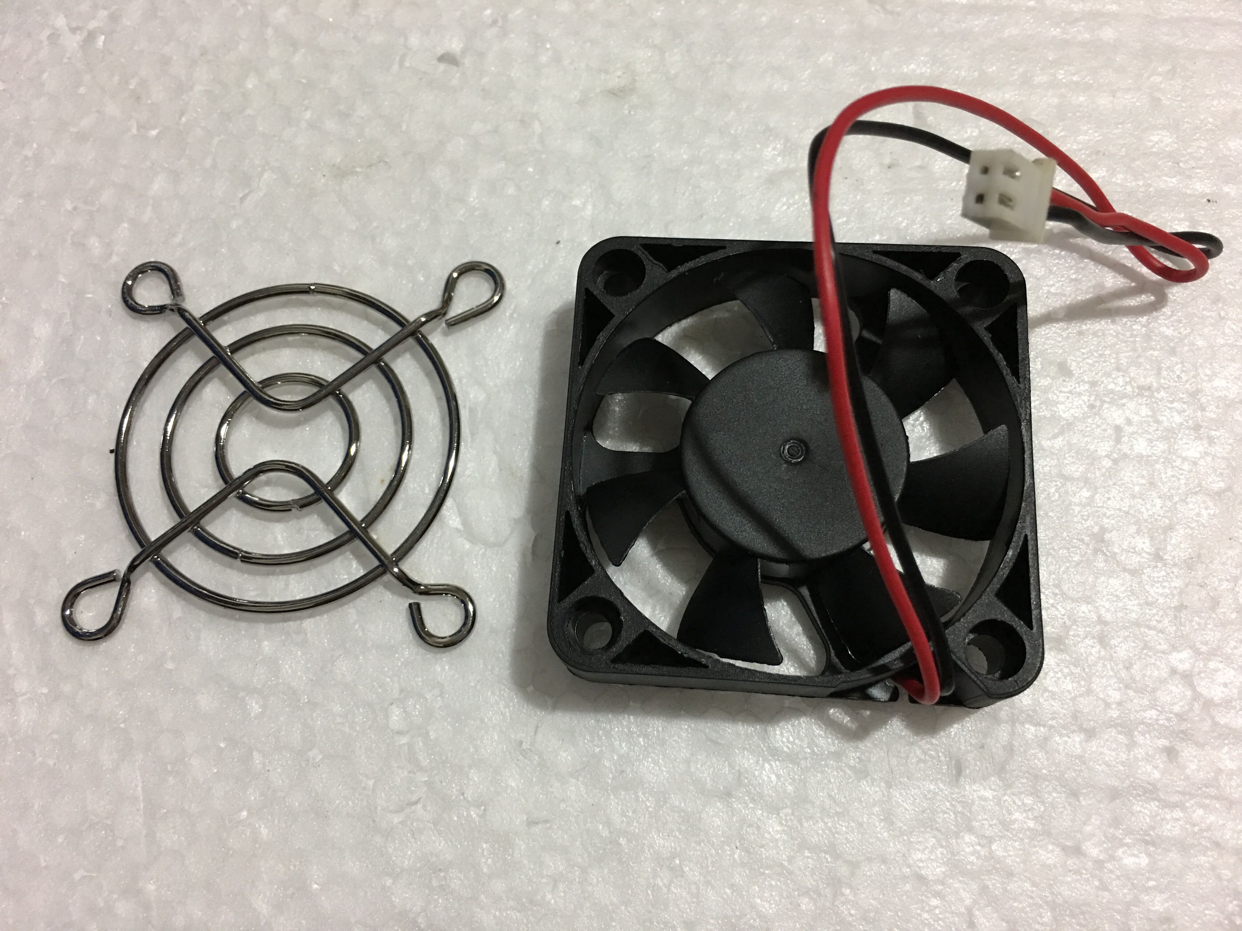 Heat Dissipation Fan Electronic Platinum Machine Fan 12v 0 12A 5 cm 5 cm * 5 cm Thickness 1 2 cm Fit Hood