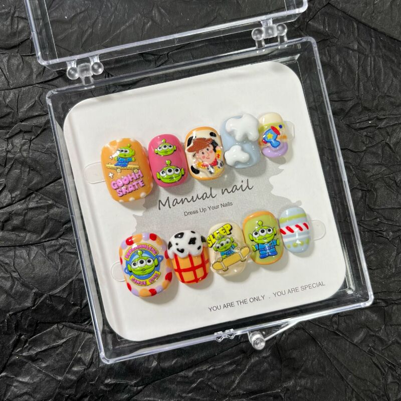 Toy Story Cute Cartoon Handmade Wearable Nails for Students, Short Round, Skin-Brightening Nail Stickers, Removable