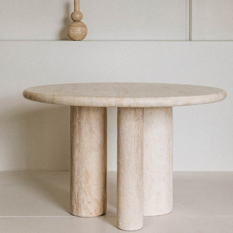 Hafrof Scandinavian Normcore Wabi-Sabi Style Yellow Travertine Round Dining Table Classy Creative Three-Legged Small Apartment Dining Table