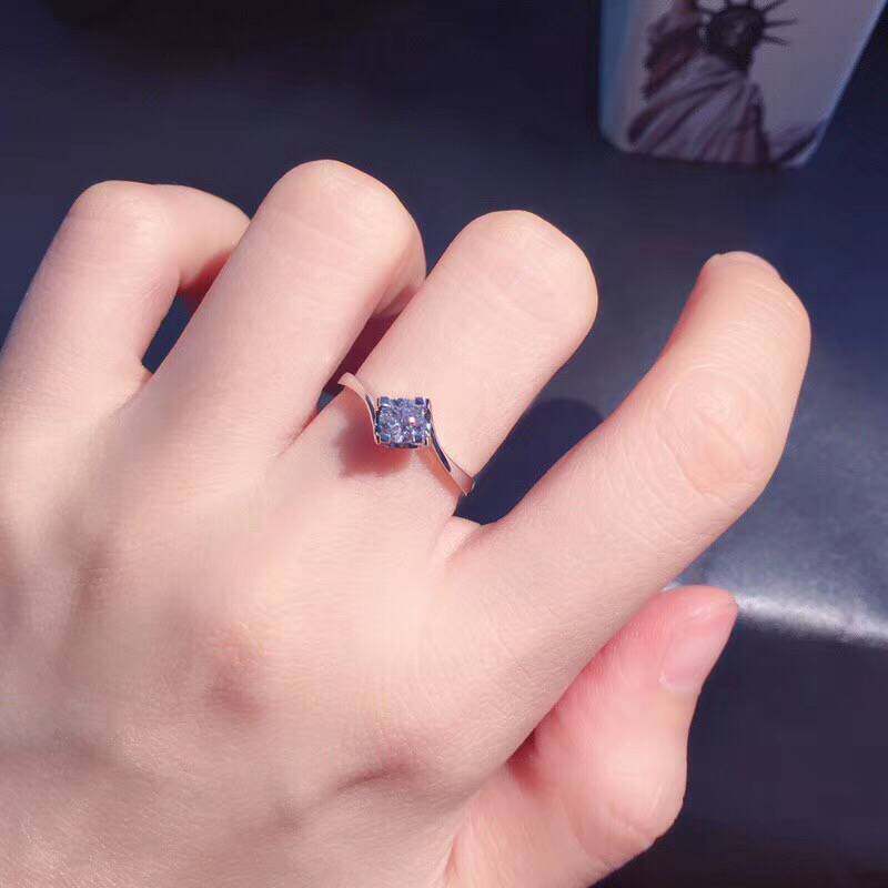 18K gold twisted arm bull head wedding diamond ring female 30 points 50 points natural diamond ring 1 carat proposal diamond