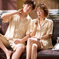 Золотые шорты, короткий рукав