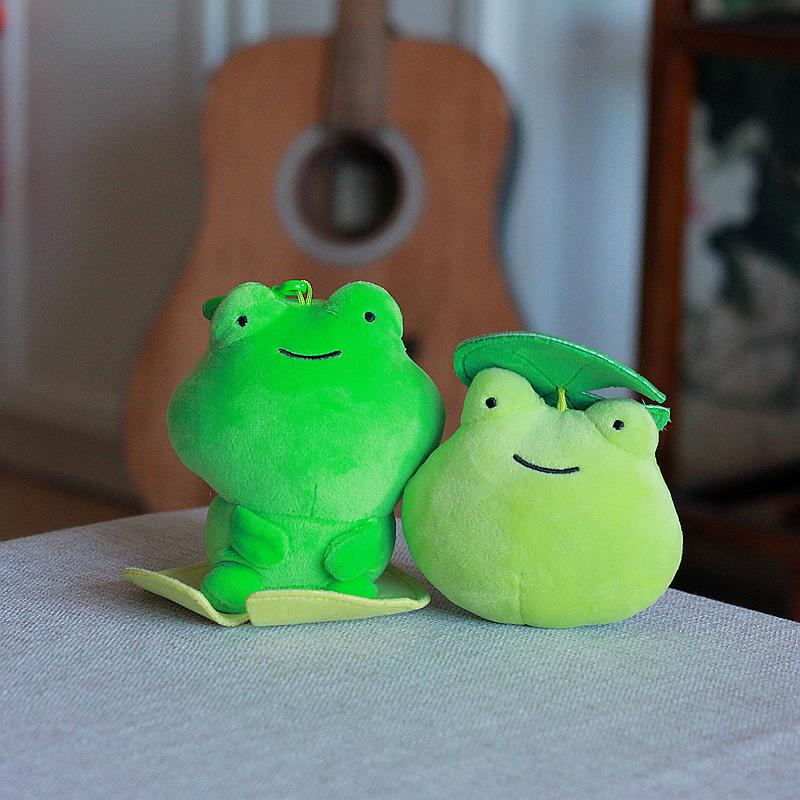 Cute Frog Plush Toy from Overseas Surplus Stock, Frog Sitting on a Lotus Leaf, Creative Plush Keychain
