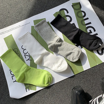 How to foam college style in the tube socks 2021 new socks female ins spring and autumn thin color high-help lovers socks tide