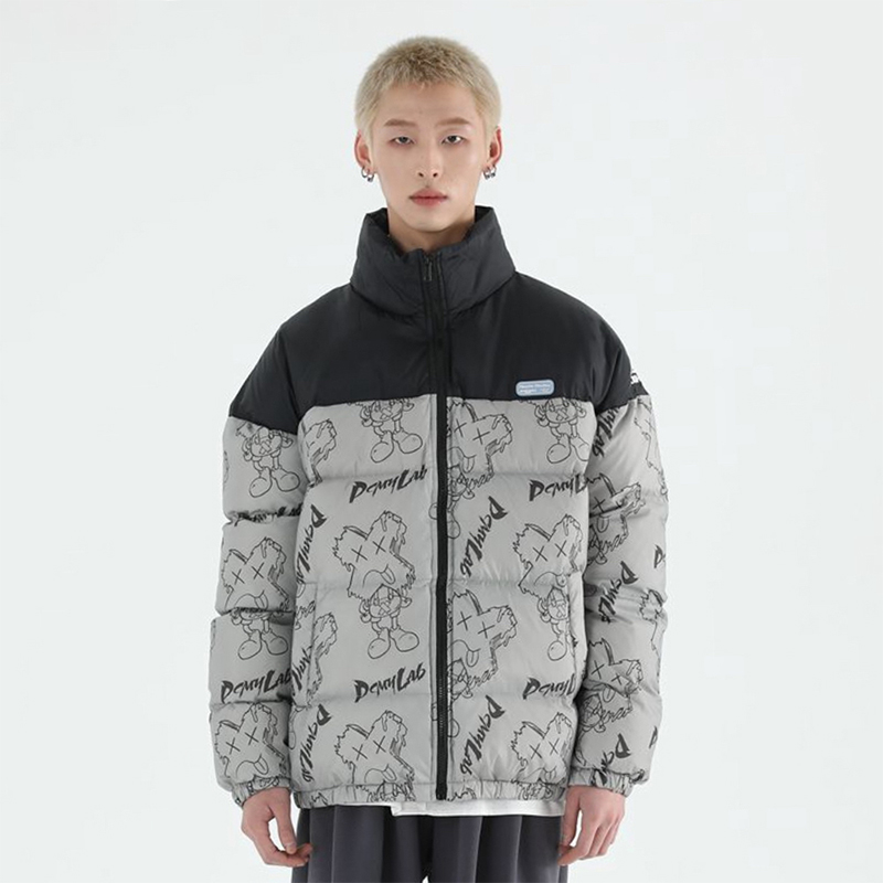 东北羽绒服：零下40度的温暖守护，超厚雪乡外套抵御极寒！