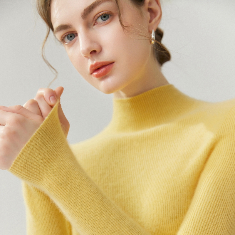100% Pure Cashmere - 12-Gauge Seamless Integrated Half-Turtleneck Cashmere Sweater for Women, Ribbed Slim-Fit Base Layer Sweater 100% Pure Cashmere - 12-Gauge Seamless Integrated Half-Turtleneck Cashmere Sweater for Women, Ribbed Slim-Fit Base Layer Sweater