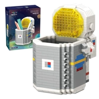 MY97020-PEN Рейнджерс, обнимая космонавта [811pcs]