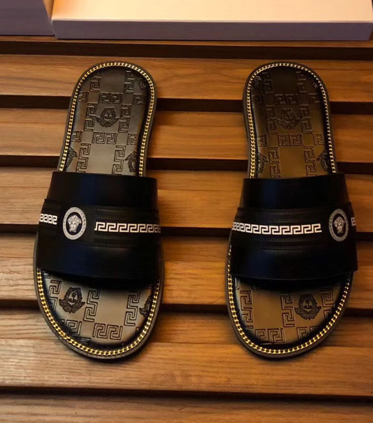 Leather slippers men's summer fashion casual wear non-slip beach shoes 2022 new British trend leather sandals and slippers