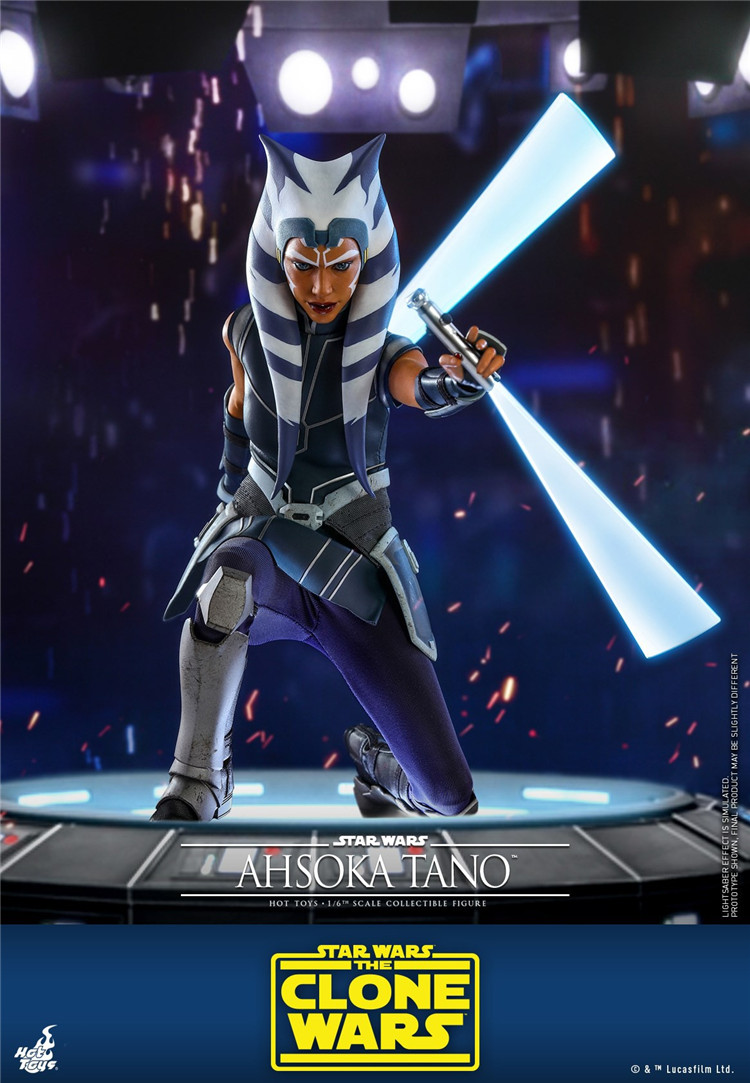 HotToys Ahsoka Tano Star Wars The Clone Wars 1/6 Scale Action