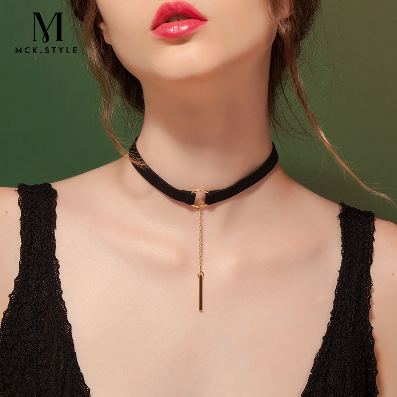 Neck strap Necklace Clavicle chain Women's short money ring Net red neckband necklace Jewelry Neck chain choker chain