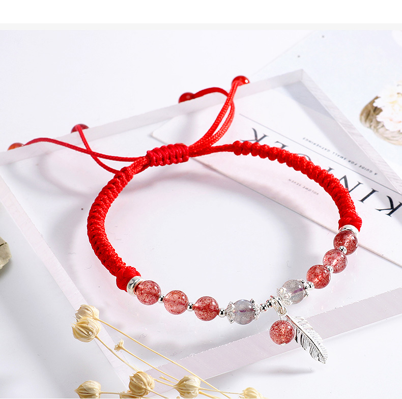 Pha lê bạc tự nhiên pha lê dâu tây pha lê màu xám ánh trăng chuyển dây đỏ vòng chân nữ tính cách đơn giản Sen Sở Taohua - Vòng chân lắc chân vàng PNJ