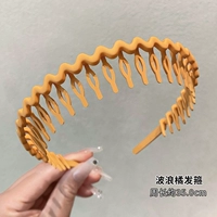 Волнистый ободок