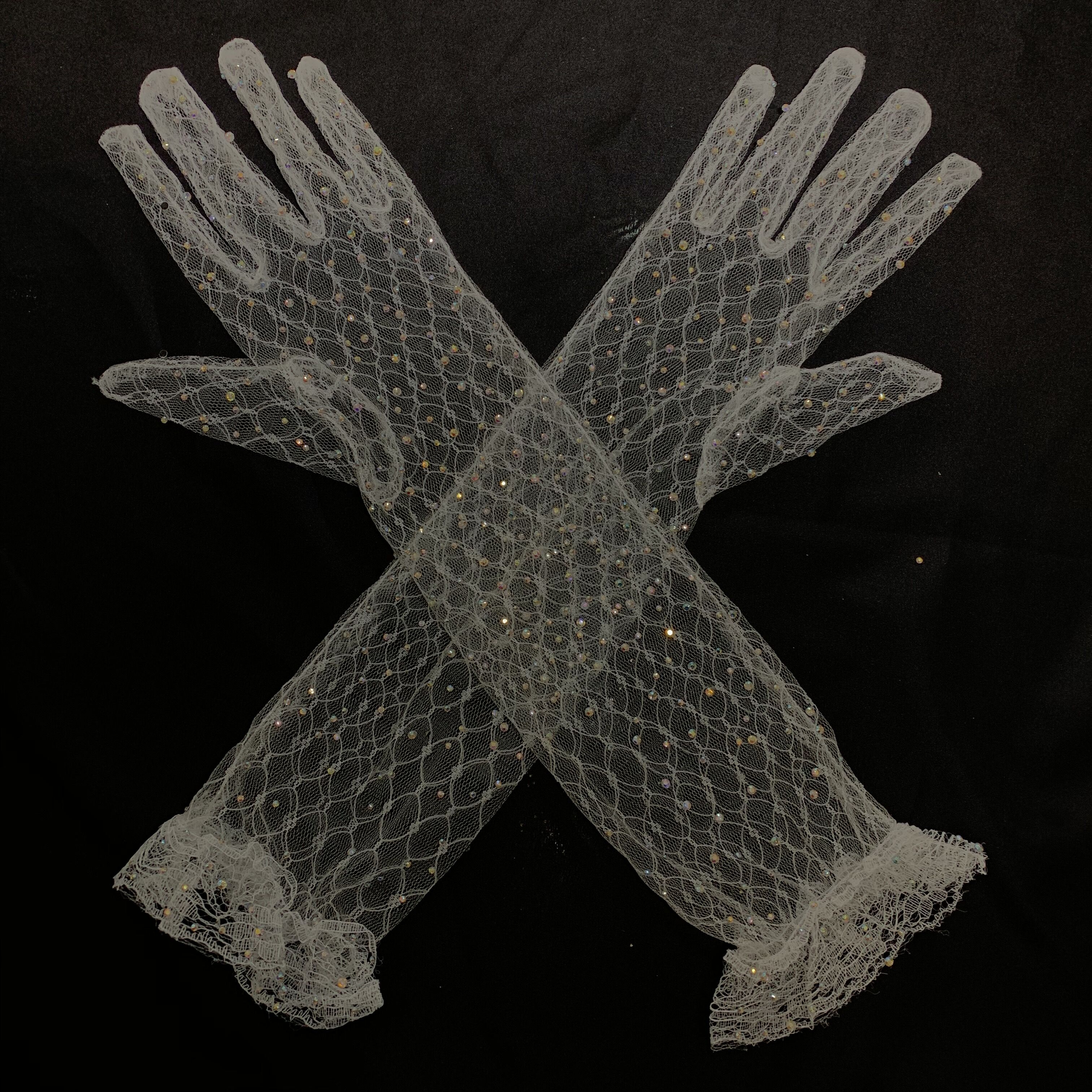 2019 new mesh lace wedding gloves tide shoot bride creative hand yarn photo travel accessories net red long version