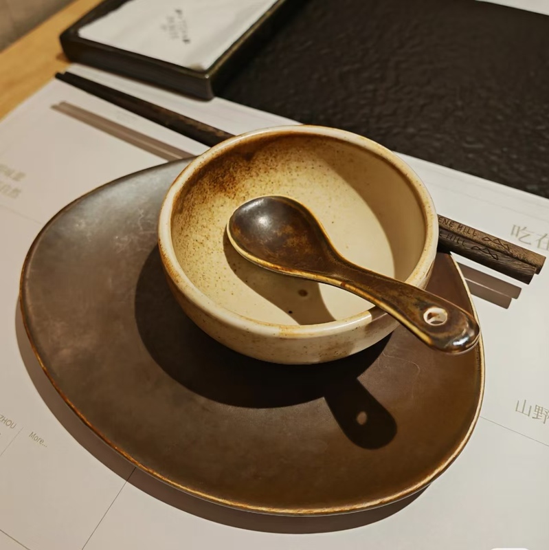 New Chinese-Style Creative Hot Pot and Barbecue Set with Mountain-Themed Table Setting, Bone Dish, Water Cup, Spoon, and Bowl Four-Piece Set, Mountain Style Japanese Style