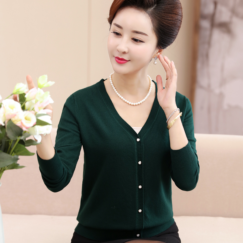 Plus-Size Spring Knit Cardigan for Middle-Aged and Elderly Women, Suitable for Wearing as an Outer Layer in Spring and Autumn, Wool Base Shirt 100kg