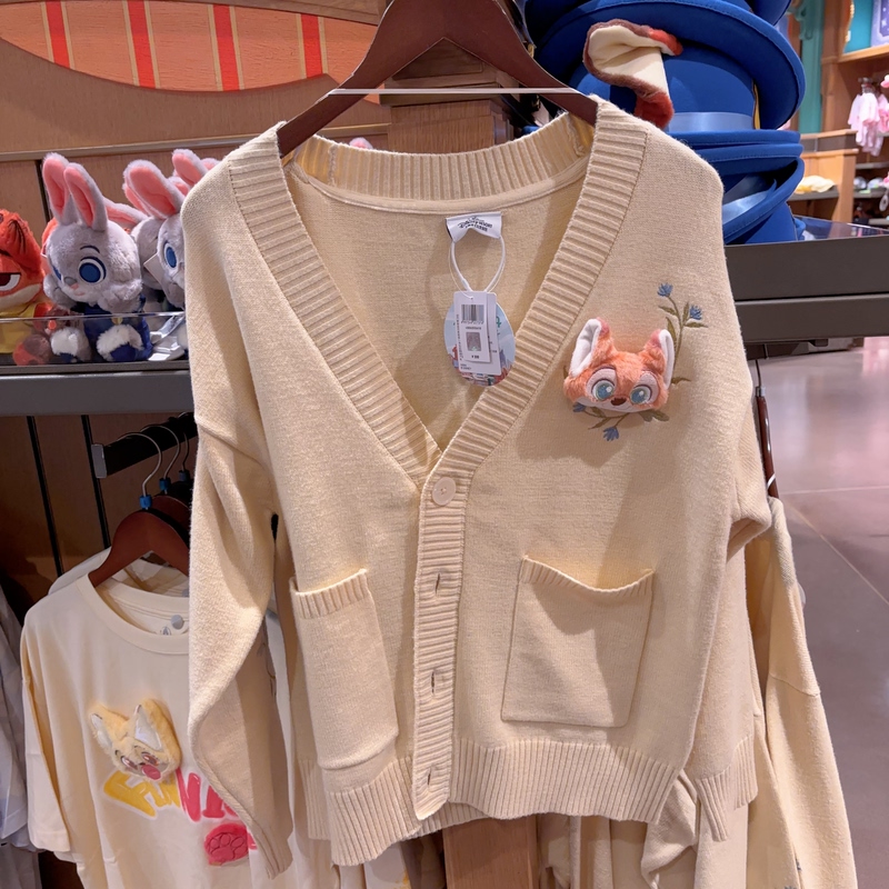 Shanghai Disney Domestic Distributor Zootopia Nick Adult Knitted Cardigan Long-Sleeve Knitwear Shanghai Disney Domestic Distributor Zootopia Nick Adult Knitted Cardigan Long-Sleeve Knitwear