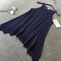 Original single summer digging hole neckline with fine hook flower lower swing loose A-shaped display slim cover belly hanging band shirt with vest