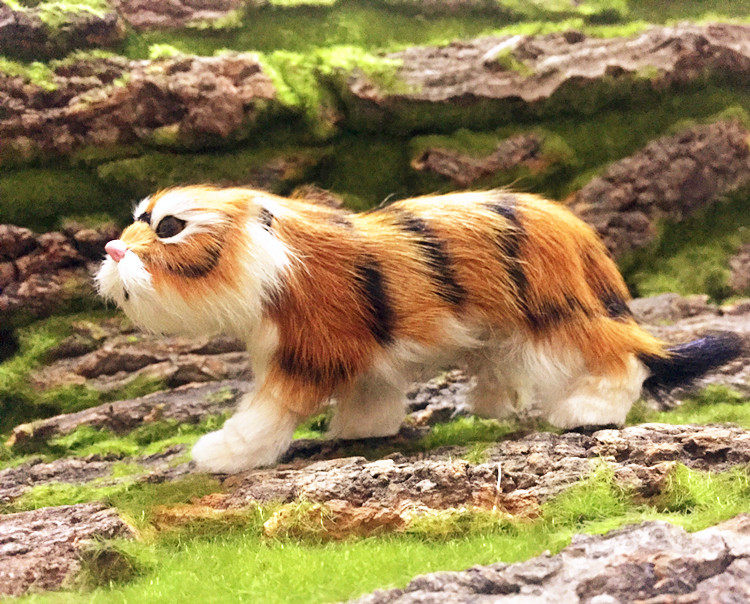 Animal Model Emulation Tiger Fur Tiger Leather Tiger Photography Props Pet Toy Garden Decoration Pendulum