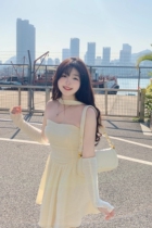 The hot girls pure desire to rub her breasts and dress womens summer small hanging neck temperament collection waist display slim a word cake short skirt