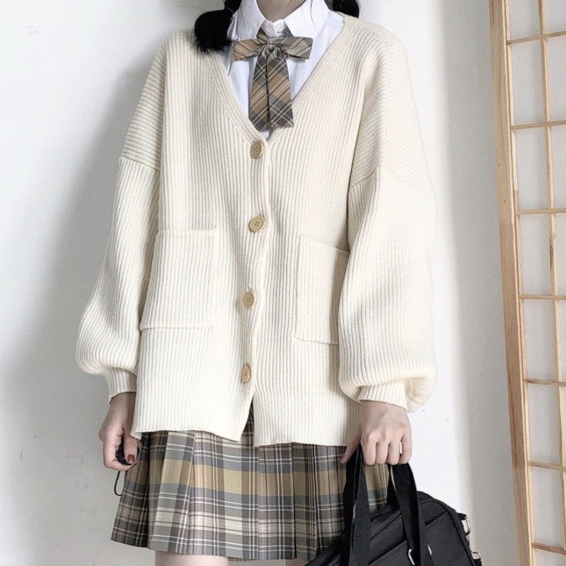 Autumn and winter days JK white soft glutinous sweater with lazy wind and loose 100 hitch student V collar knit cardiovert thickened jacket