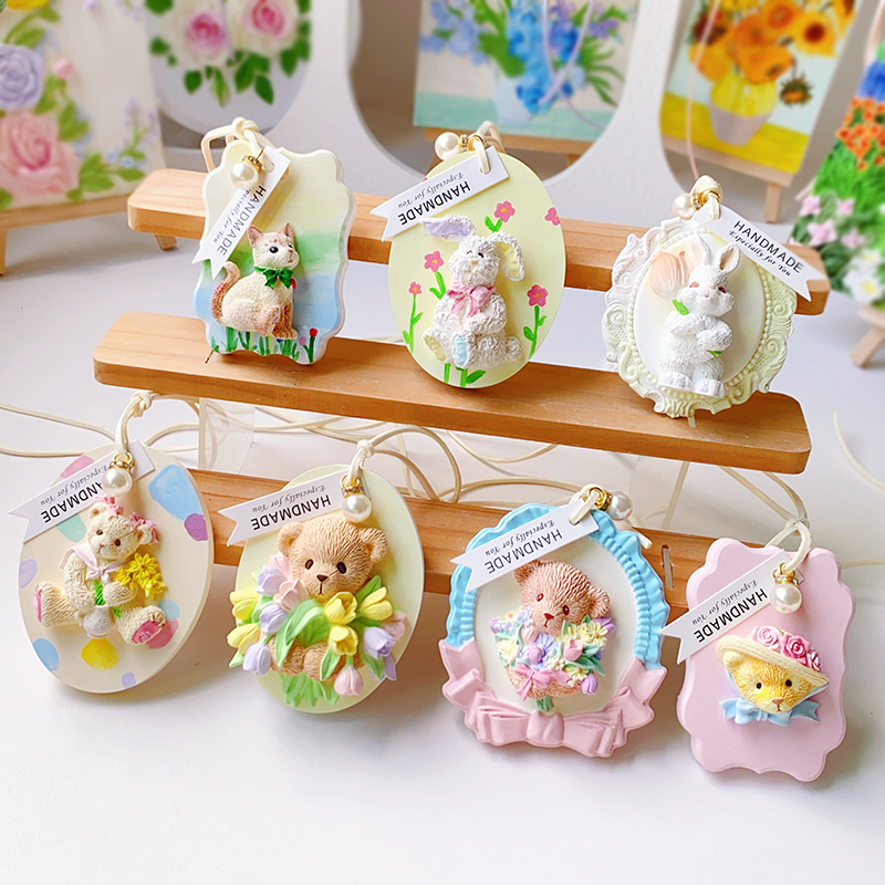 Bear Animal Flower Pendant Tag Handmade DIY Creative Graffiti Painted Aromatherapy Plaster Relief Creative Activity Bear Animal Flower Pendant Tag Handmade DIY Creative Graffiti Painted Aromatherapy Plaster Relief Creative Activity