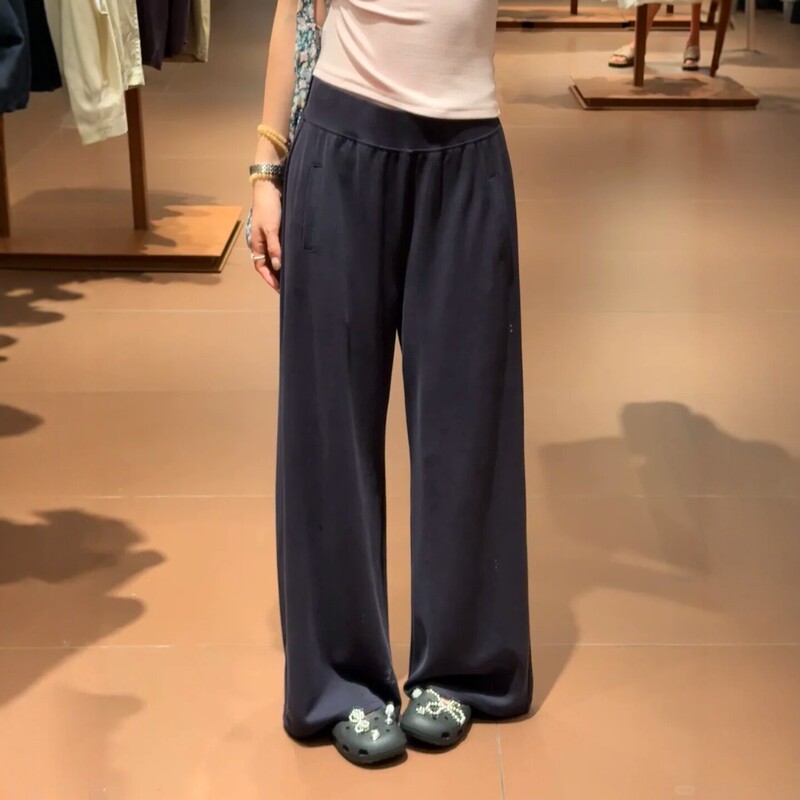 Beautiful and Stylish Plus-Size Women's Clothing, Loose Wide-Leg Pants with a High Waist, Slimming and Hip-Covering, Narrow Version, Autumn Casual Pants