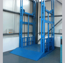  Hydraulic cargo elevator Lifting vegetable conveyor Cargo lifting platform elevator Guide rail cargo elevator Factory freight elevator