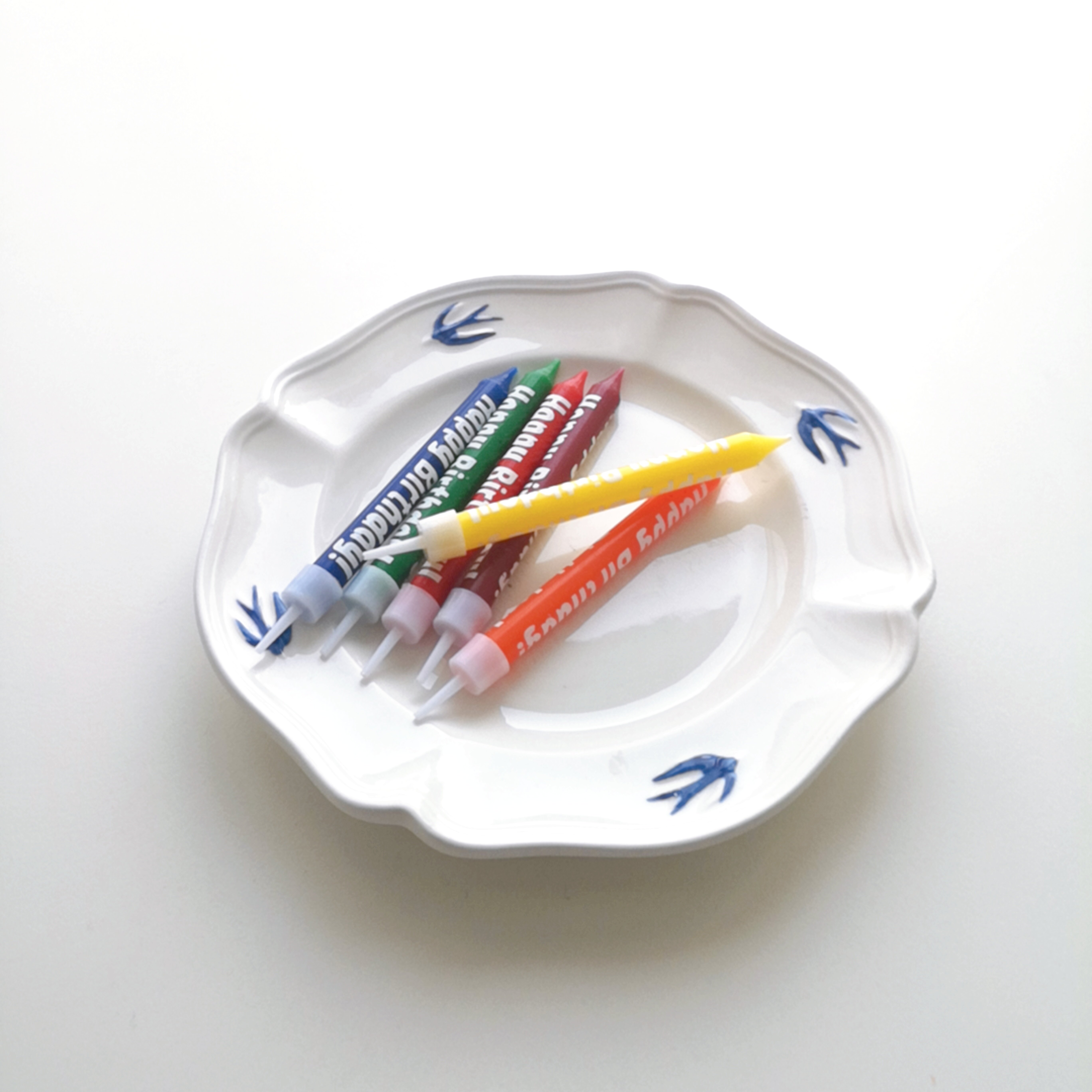 Hanfeng ins HappyBirthday Happy birthday letters colorful birthday candles six colors into