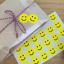 Korea ins Wind loveisgiving round smiley face expression stickers baking packaging sealing stickers