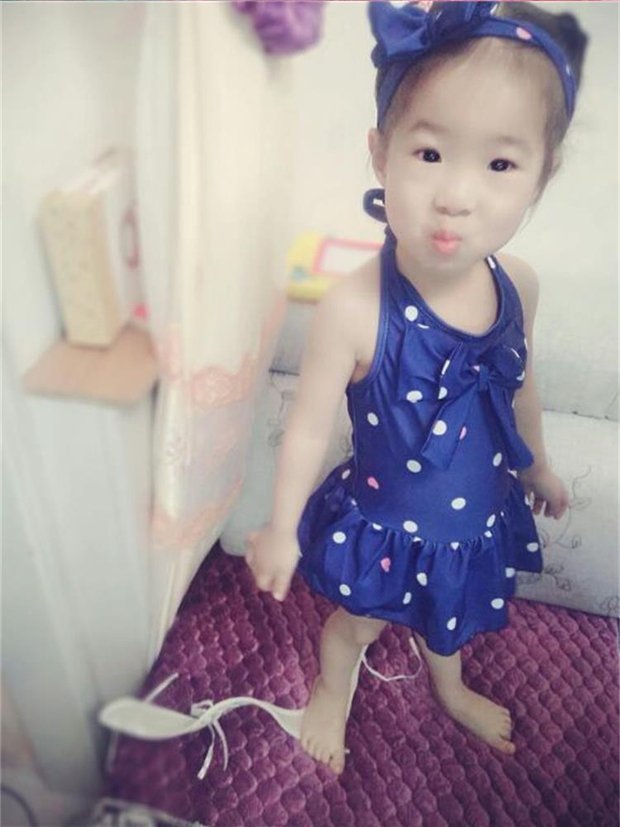 Đồ bơi trẻ em công chúa Bộ đồ bơi trẻ em Bộ đồ bơi một mảnh Cô gái dễ thương trẻ em trong bộ quần áo trẻ em bong bóng nước nóng mùa xuân bikini bé gái