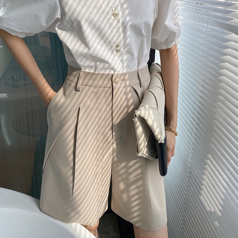 Cui Aunt Cui customized eight-character pleated thin suit shorts five-point pants women's summer thin casual wide pants tide
