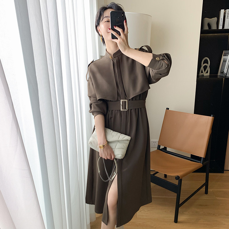 Cui Auner customized gas field pervaded with wind clothes and high end temperament collection waist display slim and long version open fork for women's autumn