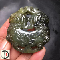 Antique playing jade antique Ming Qing made of old swing piece High ancient jade hollowed-out jade sculpted old jade jade piece pendant double beast