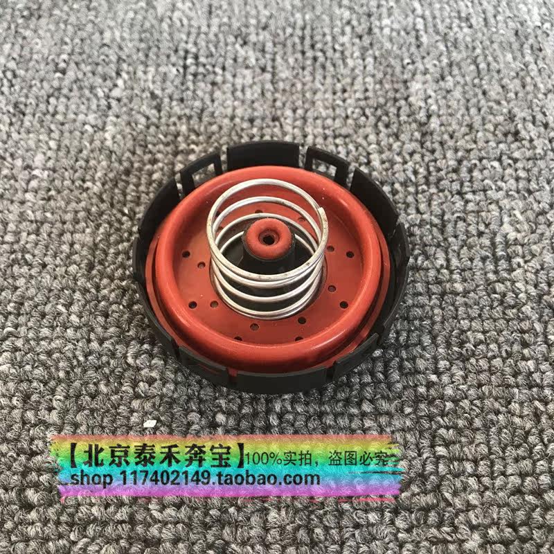 Suitable for BMWN55 vent X5E70 X5E70 X3X6 335535740 X1 valve compartment lid vent valve