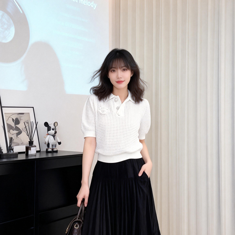 [High-End Version] Milky White Waffle Texture Polo Collar Short Knit Top for Women, Spring and Summer Slimming Commuter Top