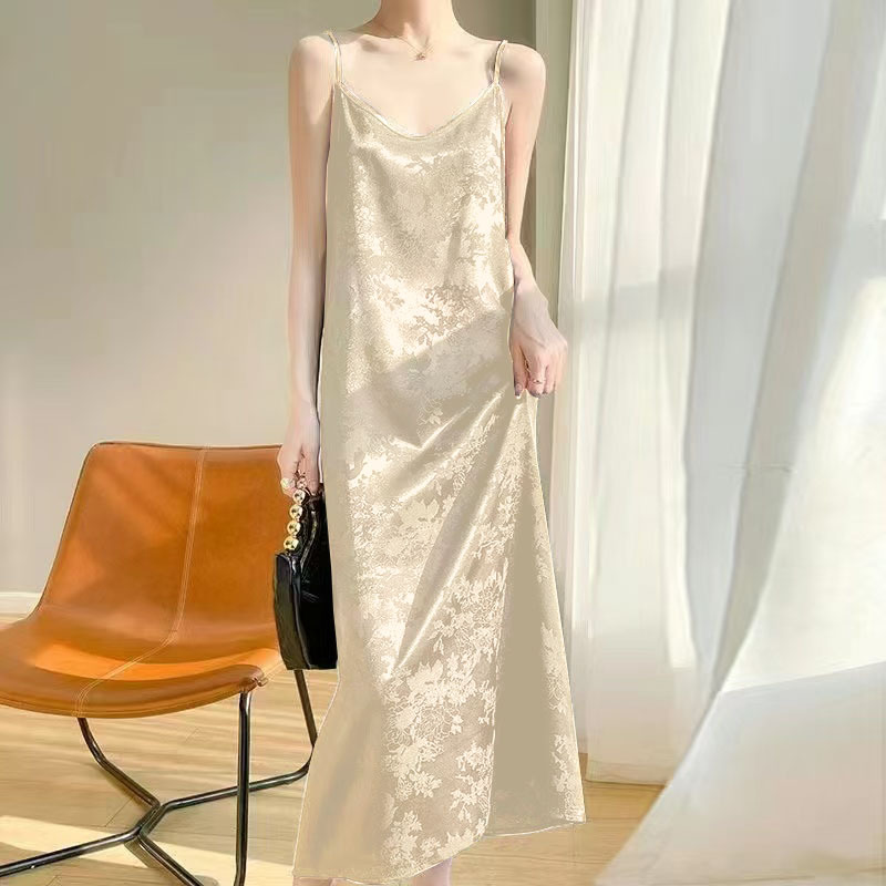Summer New Style French-Style Suspender Mid-Length Dress, High-End Satin Jacquard Loose-Fitting Slimming Tank Dress