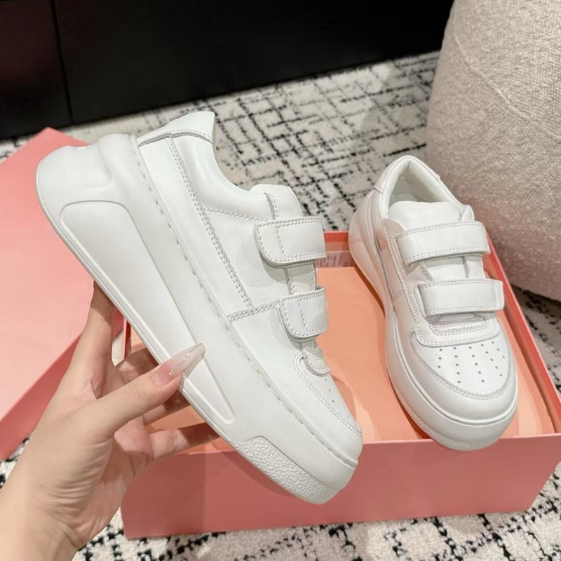 [Lin Xiaoxiaojia] Genuine Leather Thick-Soled Heightening Velcro 2024 Summer New Smiling Face Sports and Leisure White Shoes