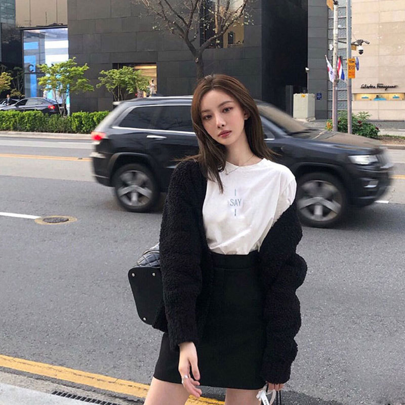 2025 New Early Spring Short Sleeve Trendy European Station Show High Version Linen Cotton Penetrating Letters Say Feminist T-Shirt