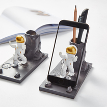 Creative astronaut desk small ornaments for boys computer desktop office pen holder decoration Birthday Childrens Day gifts